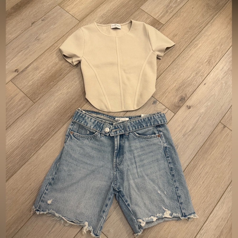 Small Aritzia Beige Crop Top and Zara Denim Shorts Set Size 2